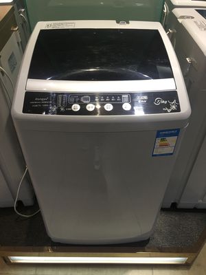 中国 プラスチック カバー380W 50Hzが付いている真っ直ぐの洗濯の衣服の完全な自動洗濯機 サプライヤー